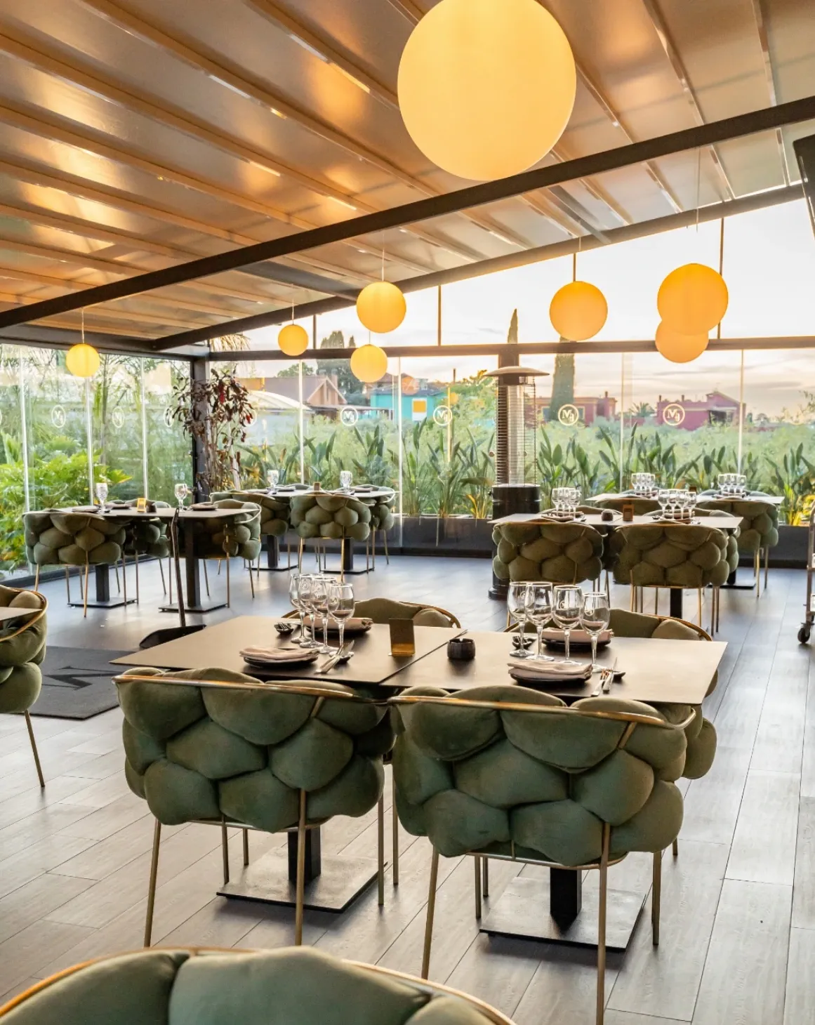 Pergola a tetto inclinato